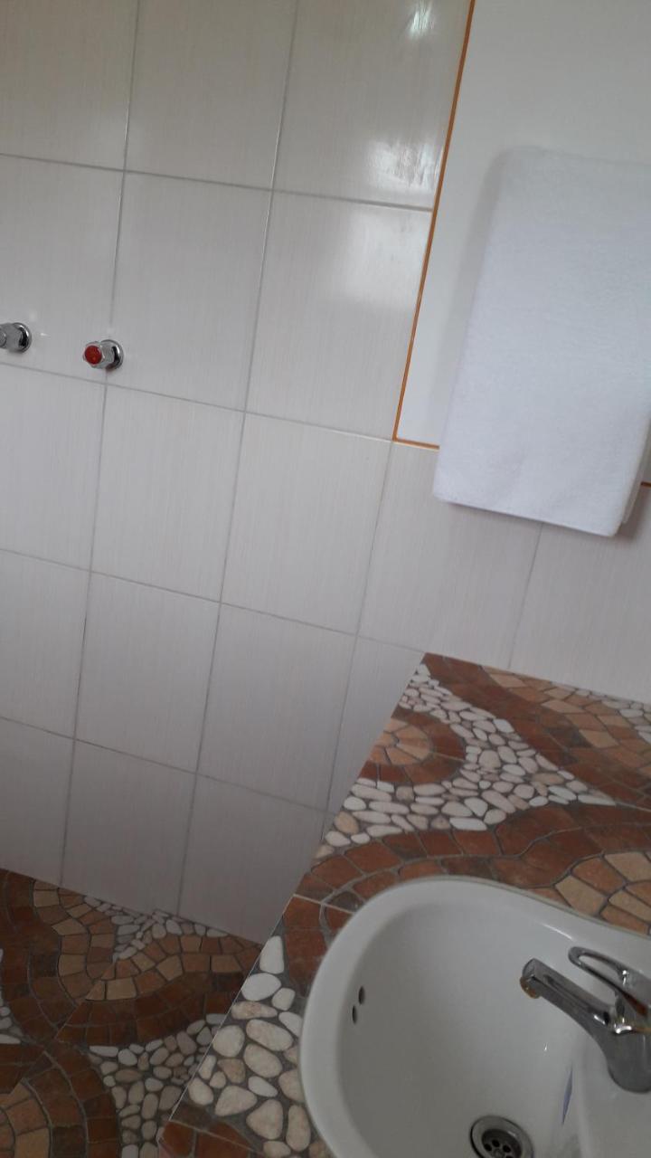 Hostal Jallalla Comunidad Yumani Exterior foto